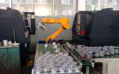 Intelligente CNC-Werkzeugmaschinen realisieren das automatische Drehen und Bearbeiten von Teilen