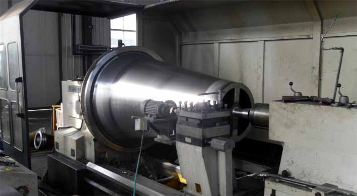 CNC turning of large lathe 